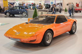 Opel Genève (1975) - die Karosserie besteht aus Kunststoff - Techno Classica 2015
