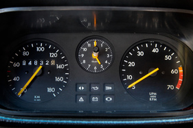 Opel Kadett 1.2 SR Coupé (1978) - gut ablesbare Hauptinstrumente