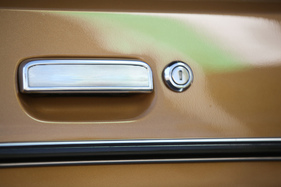 Opel Kadett 1.2 SR Coupé (1978) - versenkte Türgriffe