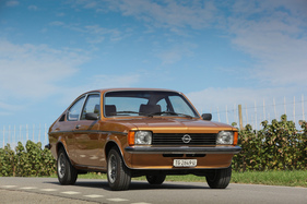 Opel Kadett 1.2 SR Coupé (1978) - zwei Rückspiegel waren damals noch lange nicht überall Standard