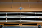 Opel Kadett 1100 (1971) - der Opel-Blitz über, der Opel-Schritzug auf dem Kühler