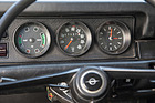 Opel Kadett 1100 (1971) - grosse Anzeigen für Geschwindigkeit und Zeit