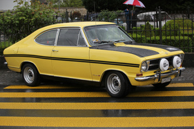 Opel Kadett 1900 Rallye (1969) - darf für einmal auf dem Zebrastreifen stehenbleiben - O-iO 2016 Opel Kadett 1900 Rallye (1969) - darf für einmal auf dem Zebrastreifen stehenbleiben - O-iO 2016