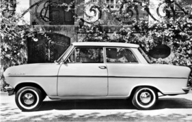 Opel Kadett (1962) - strikt zweitürig und mit klarer Stufenheckkarosserie