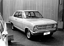 Opel Kadett (1967) - dank grosser Modellkonstanz erfolgreich, hier in der Normalausführung zu sehen - Genfer Autosalon 1967