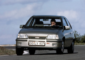 Opel Kadett (1985) - die E-Generation ab 1984, hier das GSi-Modell