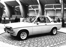 Opel Kadett Aero (1976) - Frischluftausführung, Neuheit als Umbau des Kadett 1200 S - Genfer Autosalon 1976