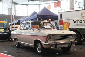 Opel Kadett B Kiemen-Coupé (1967) - heute ziemlich selten, bereitgestellt vom Kadett & Olympia A Club - Retro Classics Stuttgart 2020