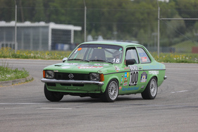 Opel Kadett C (1978) - Vintage Demo Racing hinter den Hallen - Klassikwelt Bodensee 2023