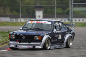 Opel Kadett C Coupé (1979) - Vintage Demo Racing hinter den Hallen - Klassikwelt Bodensee 2023