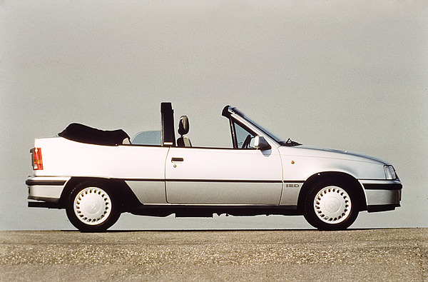Bild: Opel Kadett Cabrio (1985) - aus dem Schaffen von Bertone