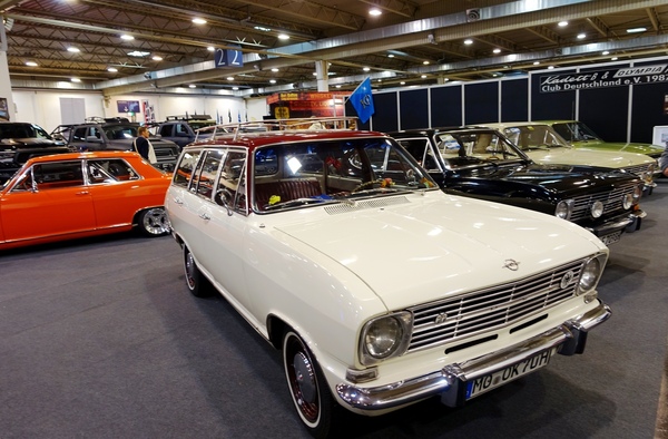 Opel Kadett Caravan (1970) – auf dem Stand des Kadett-B- und Olympia-A-Clubs – Essen Motor Show 2024