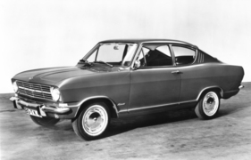 Opel Kadett Coupé (1966) - das Kiemencoupé war an den Lüftungsschlitzen hinter den hinteren Seitenscheiben zu erkennen