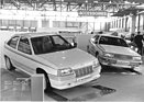 Opel Kadett Kamei (1985) - mit Karosserieteilen von Kamei veredelt, rechts ein individualisierter Audi 100 - Genfer Automobilsalon 1985