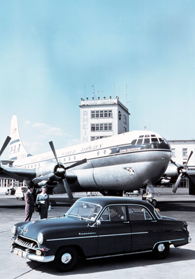 Opel Kapitän (1953) - die Nachkriegsmodelle entwickelten sich in Richtung Pontonform