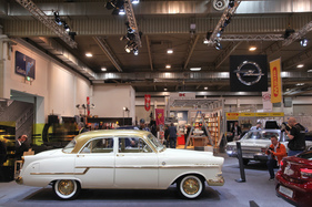 Opel Kapitän (1956) - gebaut zum zweimillonsten Opel-Jubiläum, gezeigt am Genfer Autosalon 1957 (Techno Classica 2017)