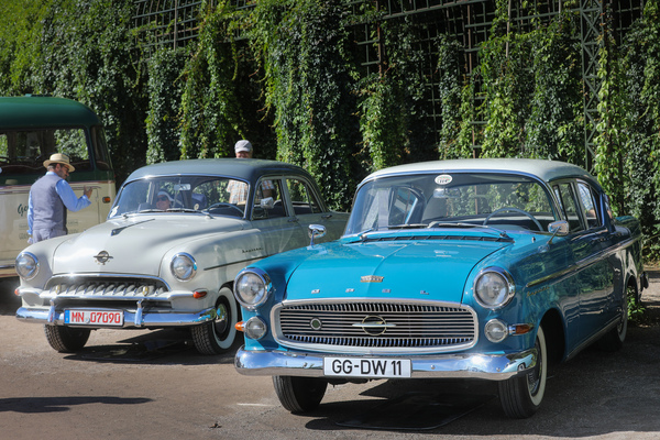 Opel Kapitän (1958) - die sechste Generation neben der Variante von 1954 - 19. ASC Classic-Gala Schwetzingen 2023