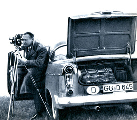 Opel Kapitän (1958) - viel Platz, auch für ausgefallenene Hobbies, im Kofferraum Opel Kapitän (1958) - viel Platz, auch für ausgefallenene Hobbies, im Kofferraum