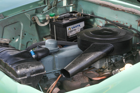 Auch ein so stattlicher Wagen musste noch mit Sechsvolt-Elektrik auskommen.