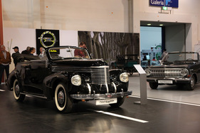 Opel Kapitän Werkscabriolet (1939) - 4'563 relativ zuggreie sogenannte Werkscabriolet wurden Ende der Dreissigerjahre gebaut (Techno Classica 2013)
