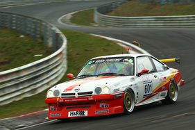 Opel Manta (1981) am ersten VLN-Rennen der Saison von 2019 (65. ADAC Westfalenfahrt) am Nürburgring Opel Manta (1981) am ersten VLN-Rennen der Saison von 2019 (65. ADAC Westfalenfahrt) am Nürburgring
