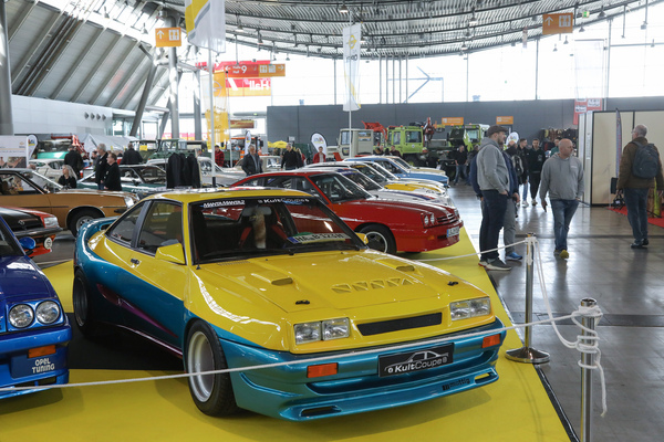Opel Manta (1985) - das Kult-Coupé aus dem Film "Manta, Manta" in der "50 Jahre Manta B"-Sonderschau des Clubs - 24. Retro Classics 2025
