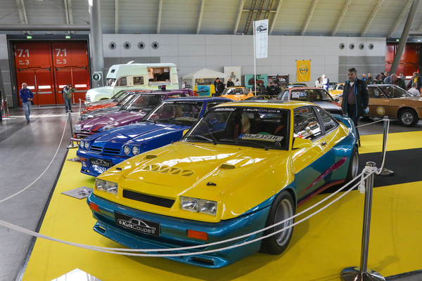 Opel Manta (1985) - das Kult-Coupé aus dem Film "Manta, Manta" in der "50 Jahre Manta B"-Sonderschau des Clubs - 24. Retro Classics 2025