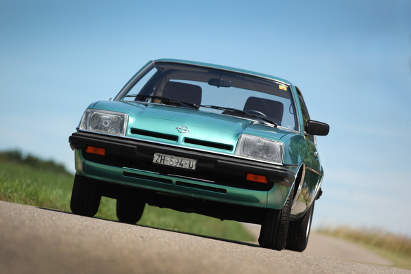 Image: Opel Manta 2.0 S (1980) - trimmed for aerodynamics