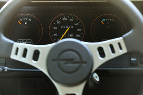 Opel Manta 2.0 S (1980) - ein Sport-Coupé ohne Drehzahlmesser, ja das gab's bei Opel