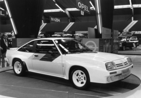 Opel Manta 400 - die Basis für den Rennsport am Autosalon von Genf 1981