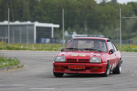 Opel Manta B (1979) - Vintage Demo Racing hinter den Hallen - Klassikwelt Bodensee 2023