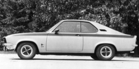 Opel Manta GT (1975) - alleine schon die schwarzen Rallye-Streifen machten das Auto schneller