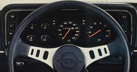 Opel Manta GT/E (1978) – Ein Cockpit, so funktionell, wie man es sich nur wünschen kann