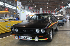 Opel Manta GT/E Black Magic (1975) - ganz besonderes Modell mit 105 PS - Retro Classics Stuttgart 2020