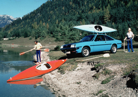 Opel Manta SR (1975) – Mit Dachträger und Kajak