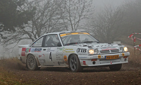 Opel Manta i200 - am Start der ADAC Rallye Köln-Ahrweiler 2012 mit Bertram Altena (Startnummer 4)