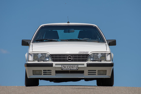 Opel Monza GSE (1983) - 1,72 Meter breit, 1,38 Meter hoch