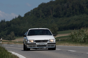 Opel Monza GSE (1983) - von vorne sieht er seinem Limousinen-Bruder Senator sehr ähnlich