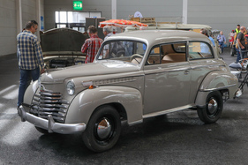 Opel Olympia (1950) - der Vorgänger des Olympia Rekord - Klassikwelt Bodensee 2023