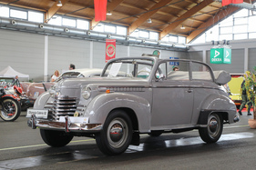 Opel Olympia Cabriolet (1952) - auf dem Opel-Clubstand - Klassikwelt Bodensee 2023