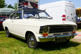 Opel Olympia Coupé von 1968 als Angebot eines niederländischen Händlers: € 17'900.- – Bockhorner Oldtimermarkt 2025