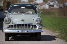 Opel Olympia Rekord (1956) - der Kühlergrill des 56-er Modells
