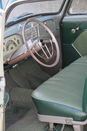 Opel Olympia Rekord (1956) - die vordere Sitzfläche war als Sitzbank ausgeführt