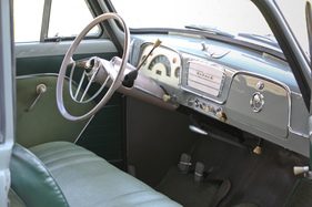 Opel Olympia Rekord (1956) - geschaltet wurde von Hand am Lenkrad, drei Gänge mussten genügen