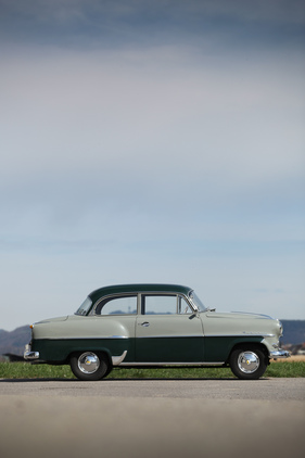 Opel Olympia Rekord (1956) - mit moderner Pontonform