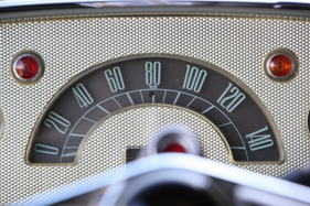 Opel Olympia Rekord (1956) - so richtig gut abzulesen ist der Tacho aber trotz seiner Grösse nicht