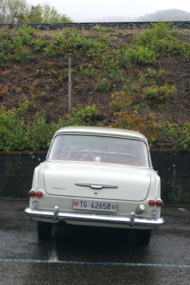 Opel Rekord 1700 (1961) – Oldtimer-Treff Shopping-Raststätte Würenlos 2024