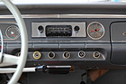 Opel Rekord 1700 (1962) - zeitgenössisches Radio - das Zündschloss sitzt gleich darunter
