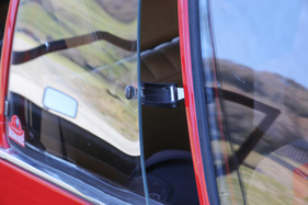 Opel Rekord 1900 Caravan (1977) – Ausstellfenster neben der Rückbank beim zweitürigen Kombi