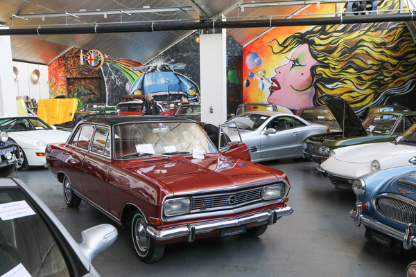 Opel Rekord 1900 L (1966) - der nachgemeldete Opel konnte gut verkauft werden - Oktober-Auktion der Oldtimer Galerie Toffen 2022